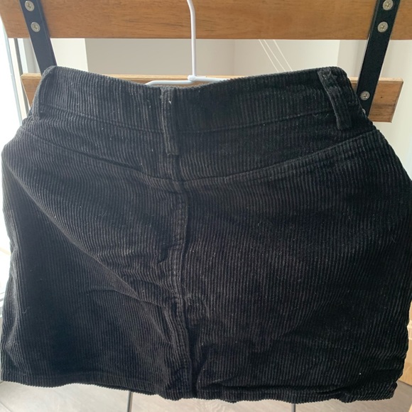 Topshop Petite Black Mini Skirt - Picture 2 of 3